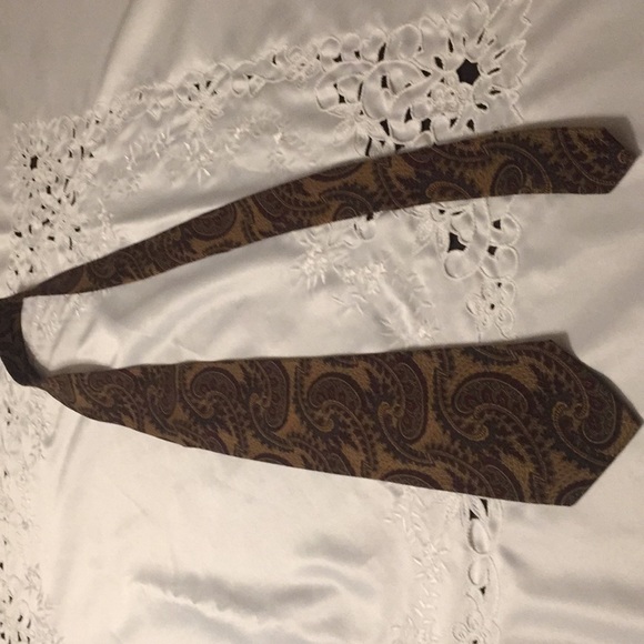 Paul Stuartt tie - Picture 2 of 4